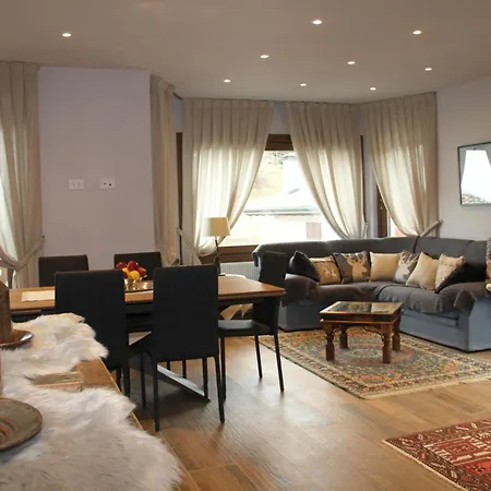 아파트 Stadium House 보르미오